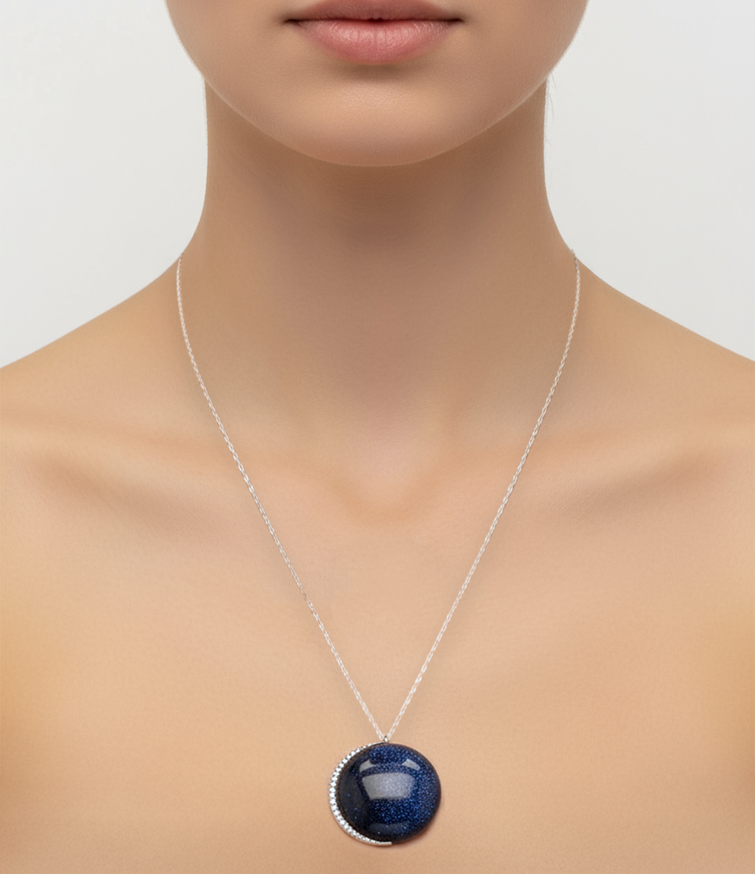 BLACK GOLDSTONE MOON KOLYE